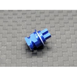 Giulia alum. central spur adaptor